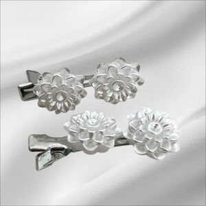 While Floral Hair Clips - Silver